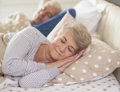 Sommeil des séniors : mieux dormir avec l’âge